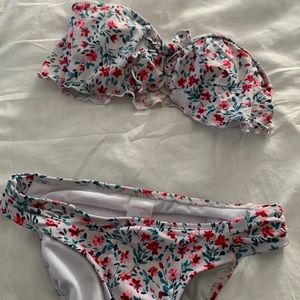 LAST CHANCE! Barely worn Xhilaration swim